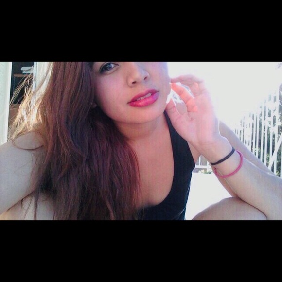 Meet your Posher, Scarlett - Picture 1 of 2